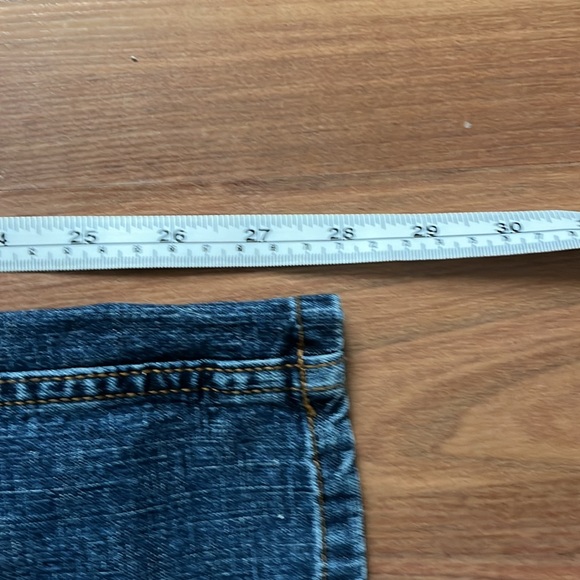 Old Navy Woman’s Jeans Bootcut Stretchy Size 28 or 8 short - Picture 6 of 7